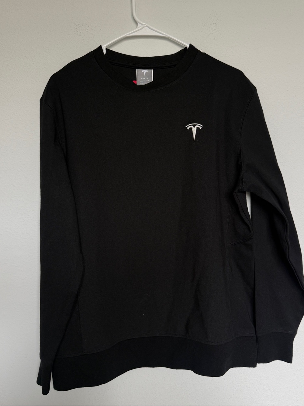 Tesla Black Crewneck T-Shirt with Red Neck Detail unisex